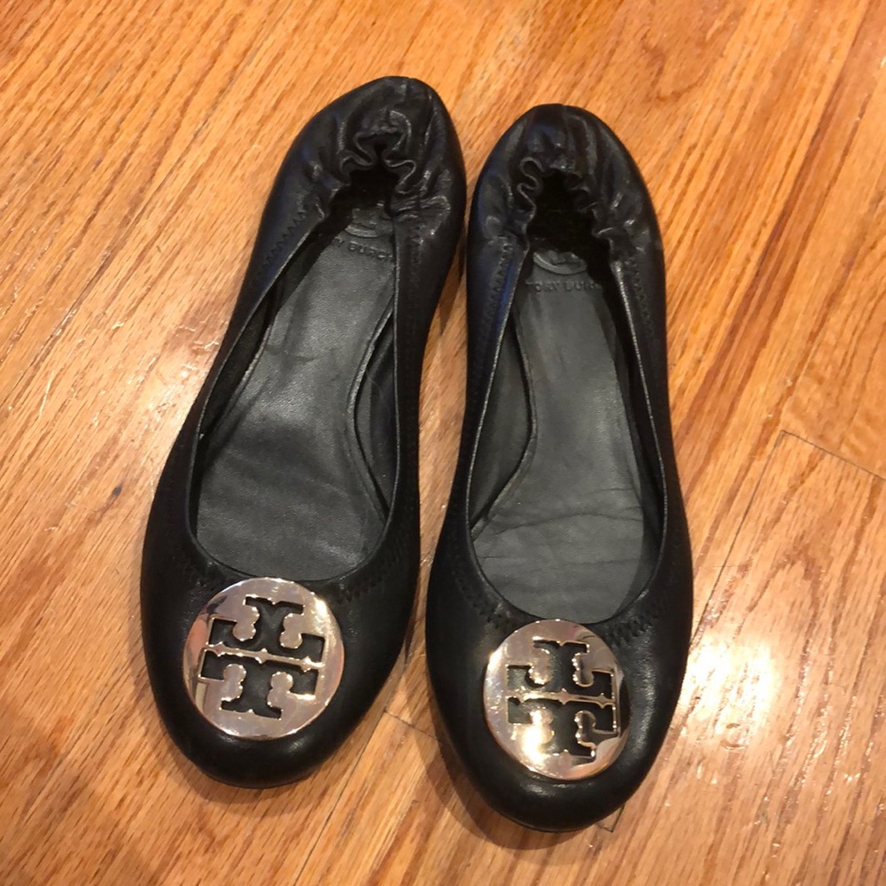 Tory Burch Minnie travel flats black gold emblem